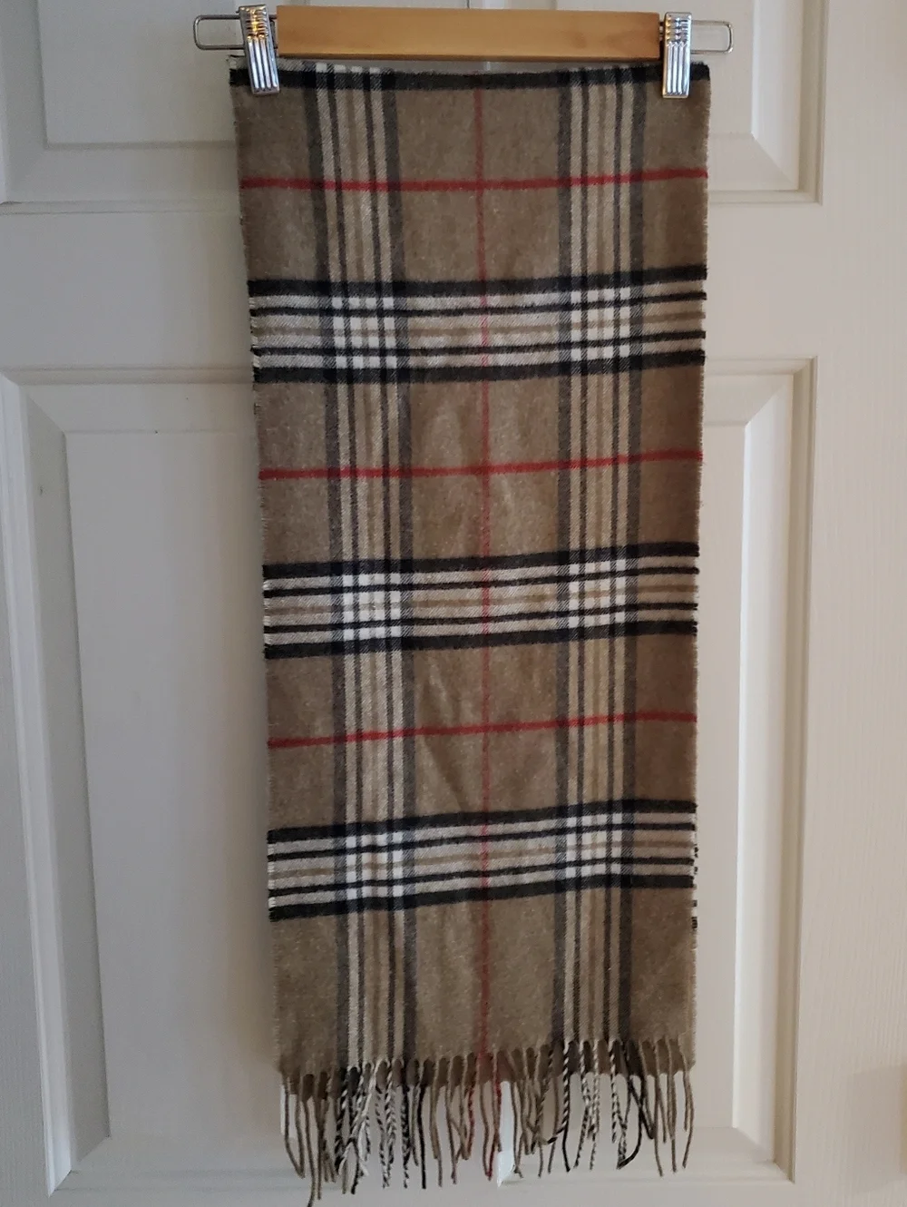 V. Fraas Vintage Plaid scarf 100% Cashmink acrylic manufactured in West Germany